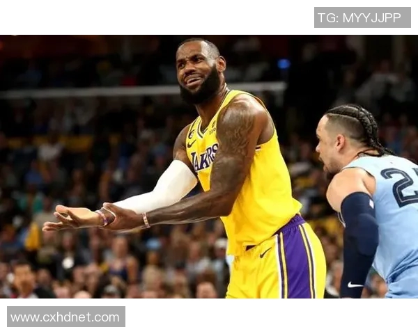 稳定输出!贝恩半场9中4拿到15分2板1断 首节10分 稳定输出!贝恩半场9中4拿到15分2板1断 首节10分