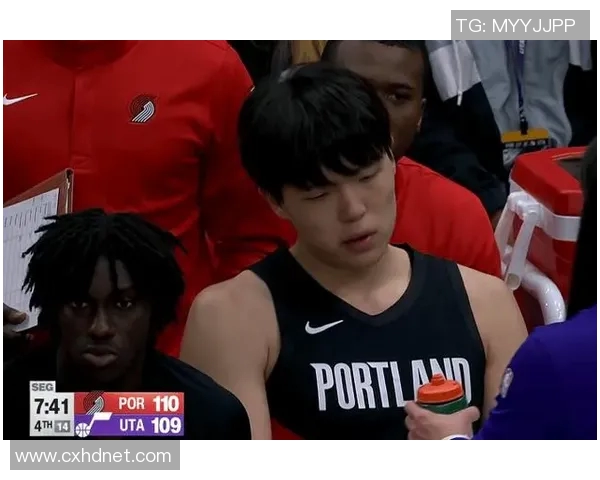 [2026年01月30日] 开拓者新秀杨瀚森季前赛数据解析：犯规王亮眼护框下的挣扎与潜力